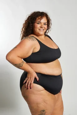 Inknown Swim Gia Bikini Top Curve - Black Runch
