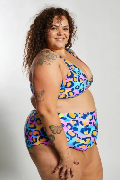 Inknown Swim Lola Bikini Top Curve -